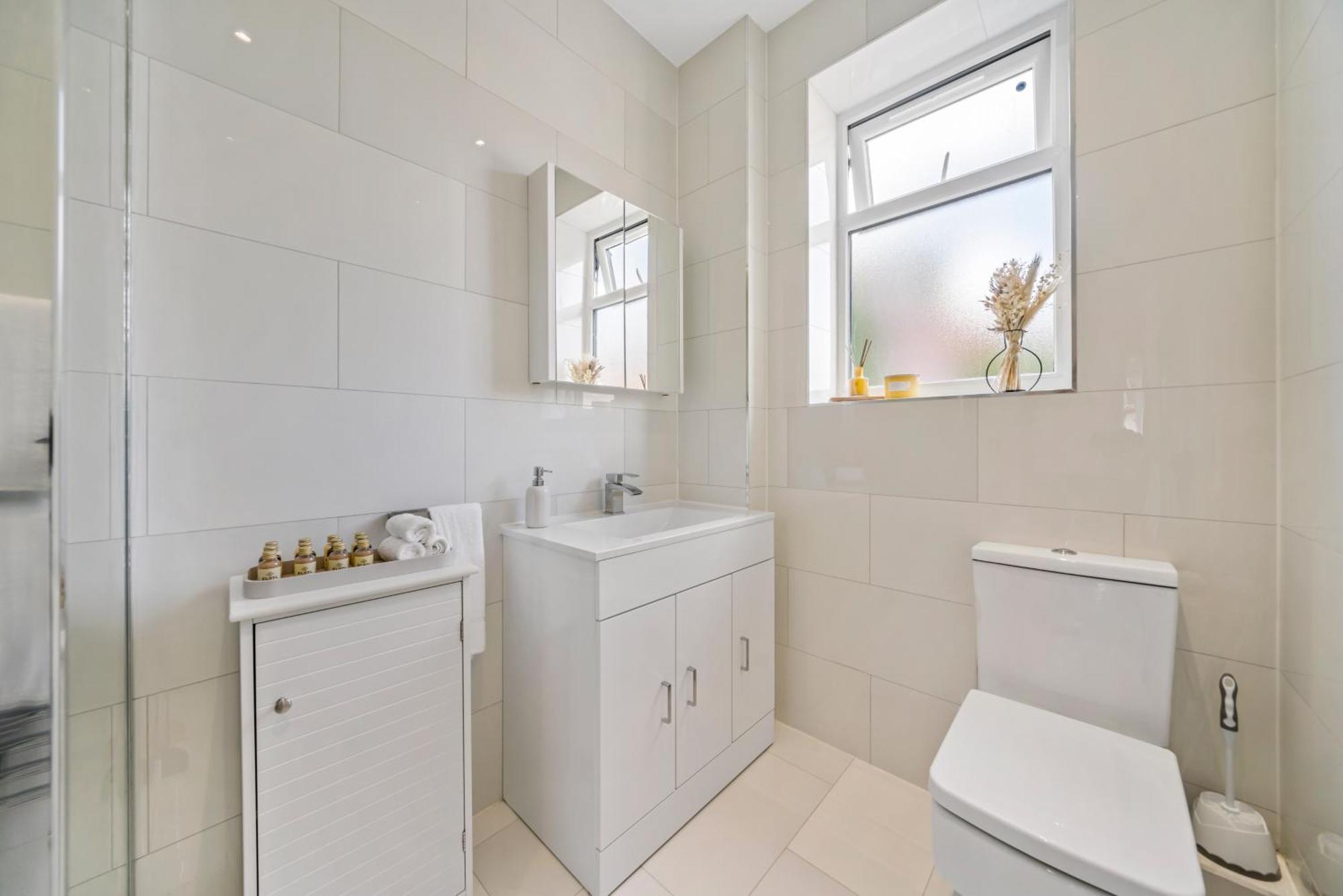 2025 Award Winning - 2 Bedroom Luxury Apartment Next To Wembley Stadium London Bagian luar foto