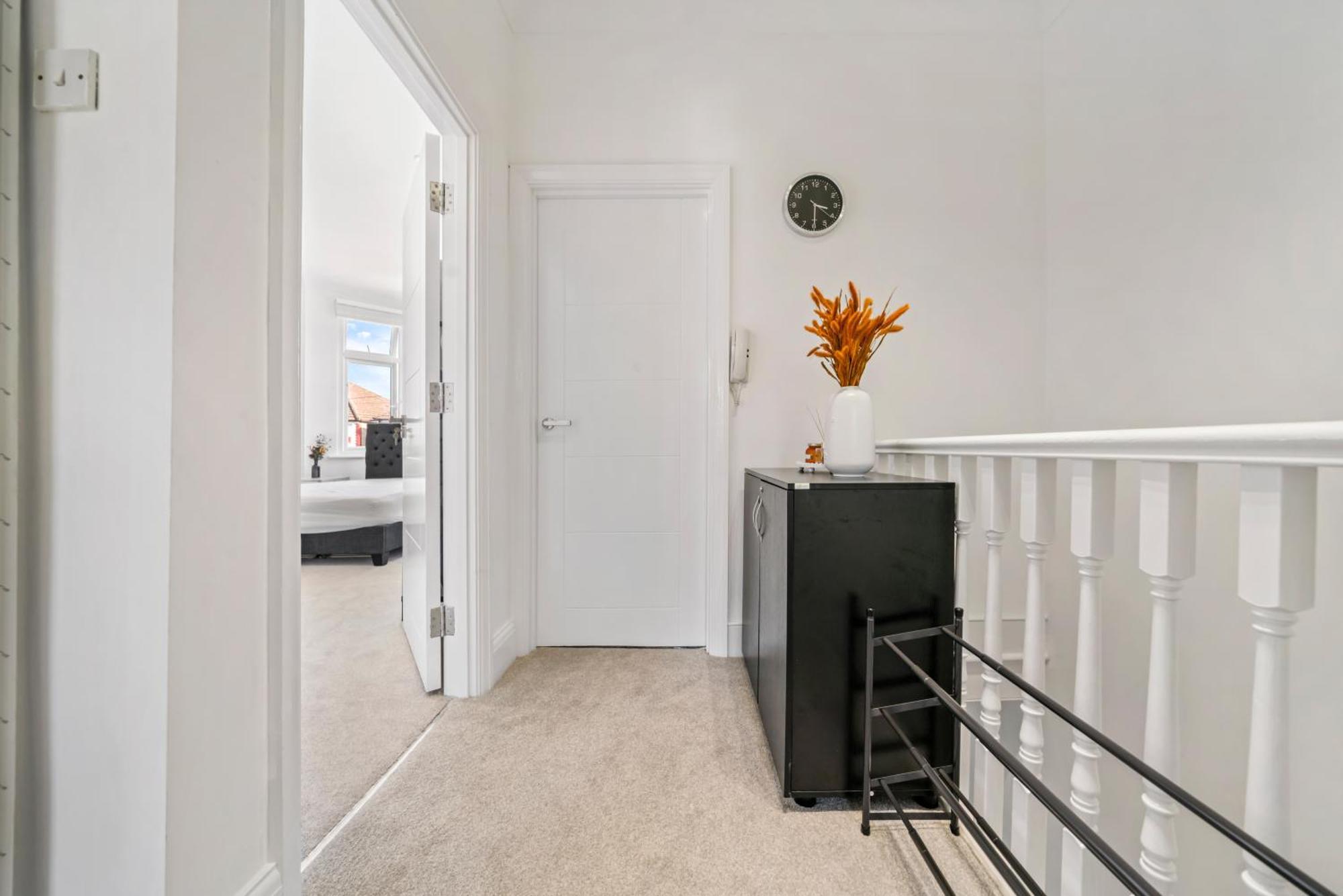 2025 Award Winning - 2 Bedroom Luxury Apartment Next To Wembley Stadium London Bagian luar foto