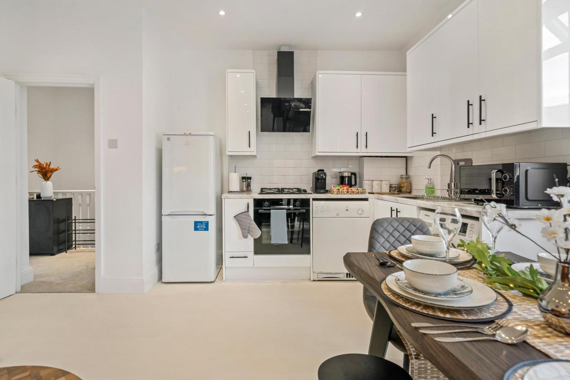 2025 Award Winning - 2 Bedroom Luxury Apartment Next To Wembley Stadium London Bagian luar foto